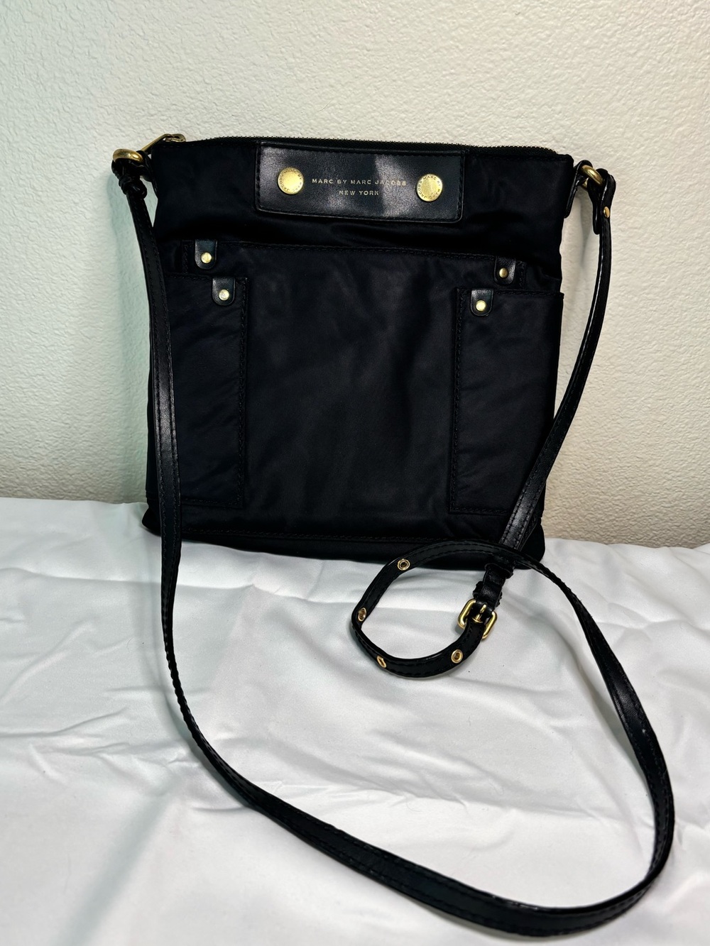 Marc By Marc Jacobs Sia Swingback Black Nylon Crossbody with Gold Hardware